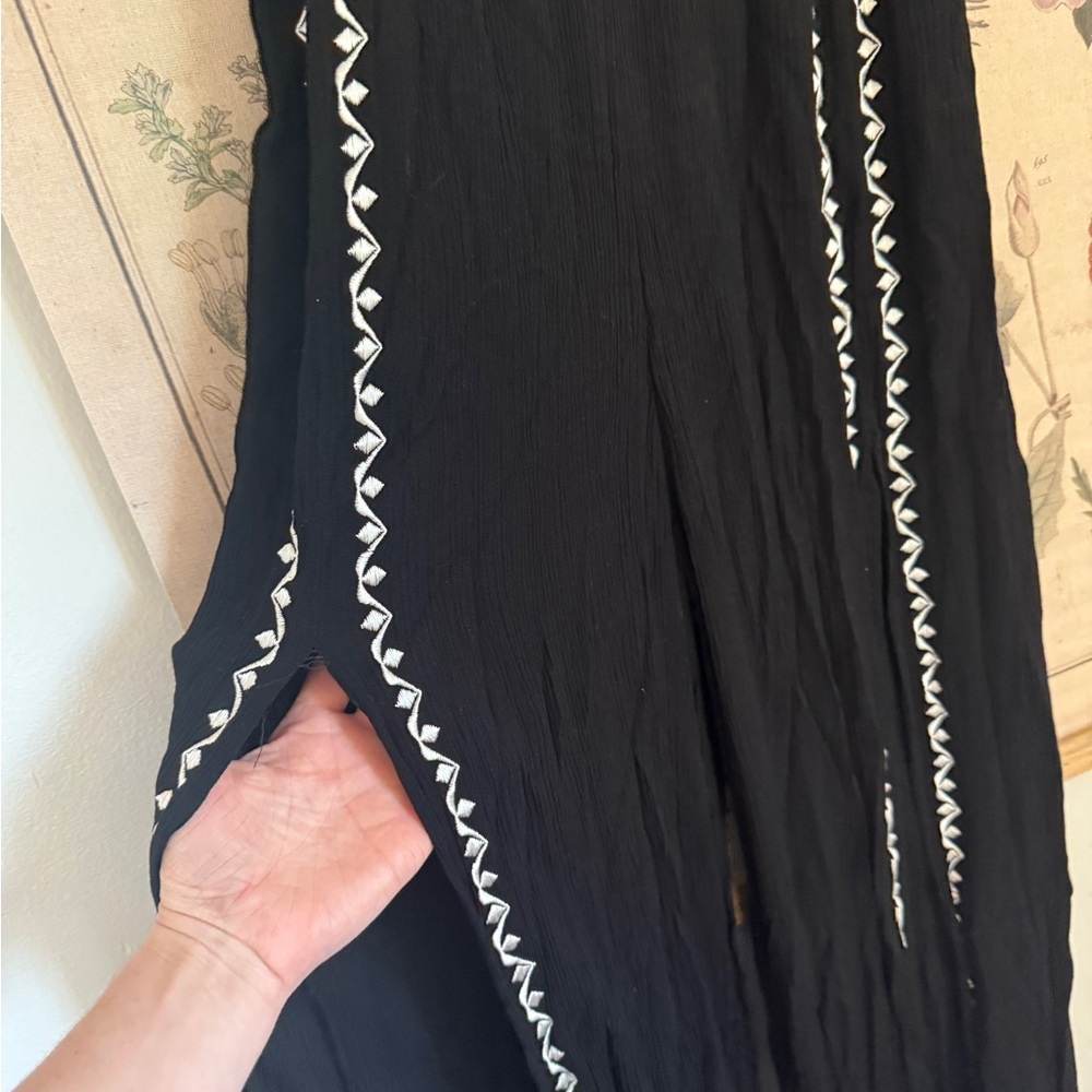 American Rag Co Black and white boho embroidered jumpsuit - Picture 3 of 8